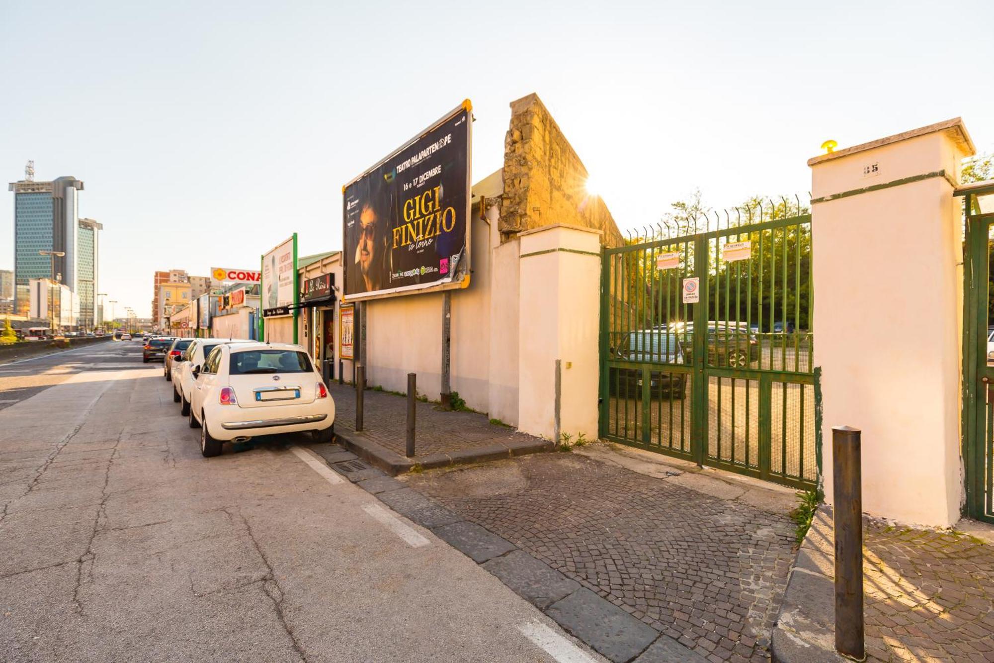 Malta Modern And Lovely Flat With Parking Napoli Bagian luar foto